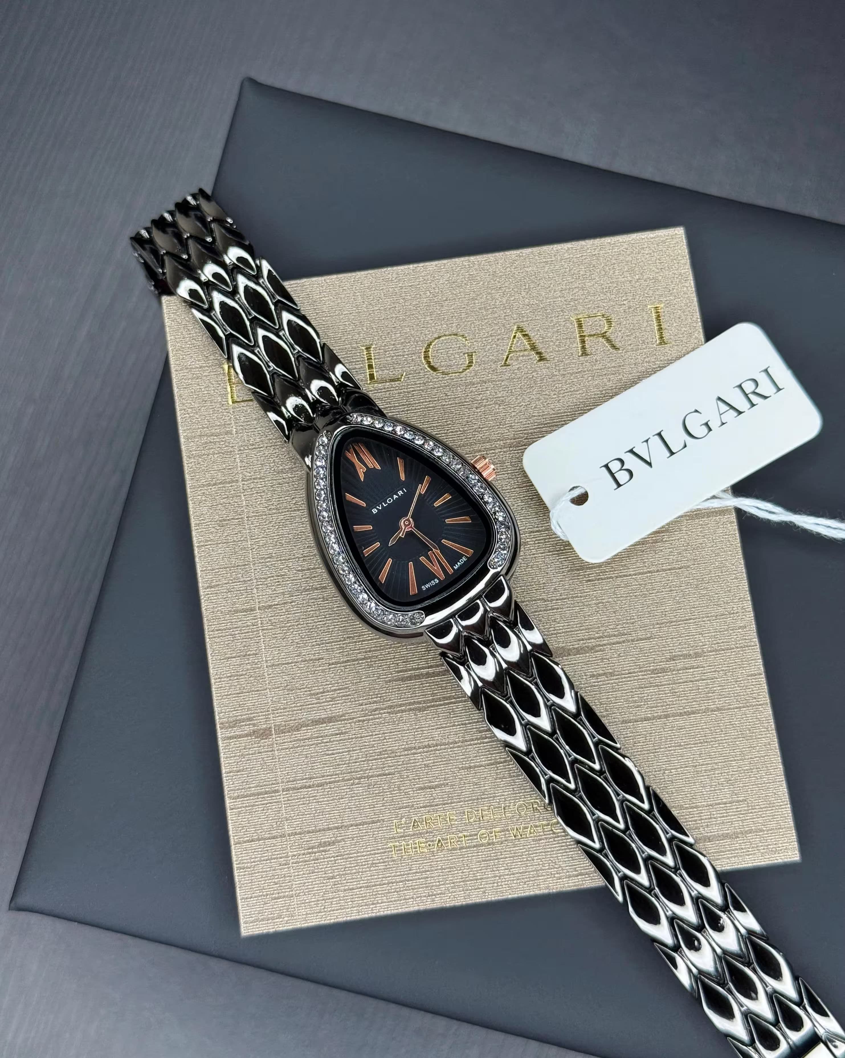 BVLGARI Serpenti Seduttori Quartz Diamond Watch view 3