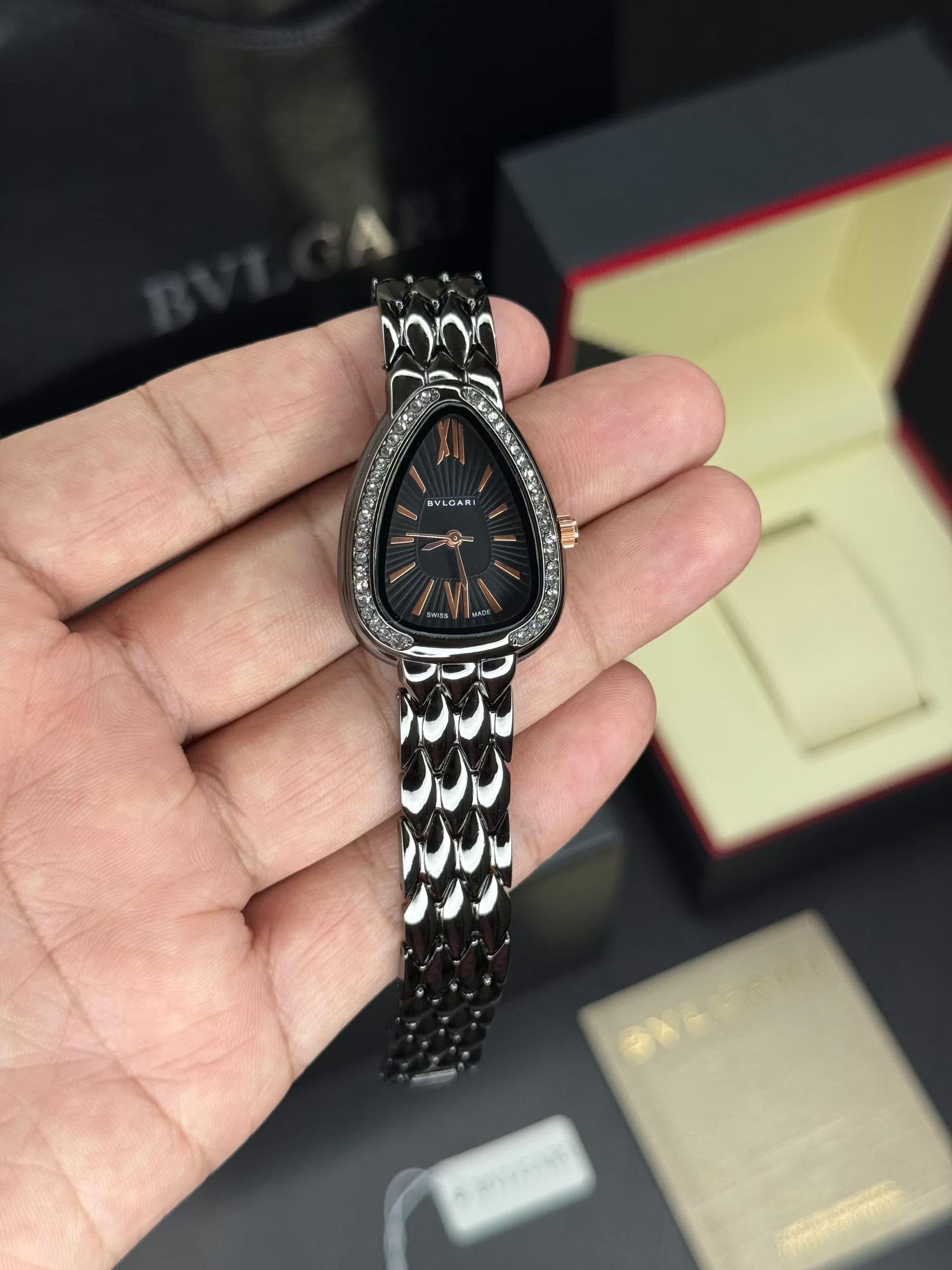 BVLGARI Serpenti Seduttori Quartz Diamond Watch view 2